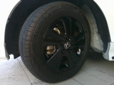 アルミホイールを装備しております。