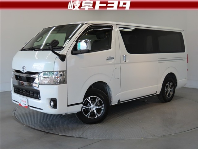 トヨタ ハイエースバン 