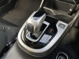 【シフトレバー】シフトの操作がしやすく快適なドライブを楽しんでいただけます!