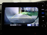 バックも安心のリアカメラ付いています。リアカメラがあると、いつでも安全にバックできますね。死角も減ります。3ビュー切り替え、ガイド線表示なので便利です。
