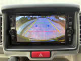 バック時に自車の真後ろの映像を映してくれますのでラクラク駐車が可能です(^_^)-☆