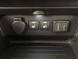 運転席、助手席シートヒーター付きです!寒い冬もすぐに座面が温まります。