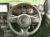 ステアリングも使用感が少なく、きれいな状態となっております♪