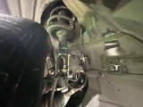 お車を安心してお乗りいただく為には、足回りの定期点検が欠かせません。サービスサポート(有償保証)では無料点検もご提供しており、安心のカーライフをお過ごしいただけるサポート体制が整っています。