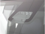 衝突被害軽減ブレーキ搭載。過信せずに運転に集中しましょう。
