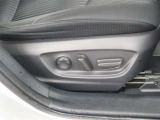 運転席シートはパワーシートが装備されております。
