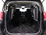 ミニバン最大級のスペース!ご家族、お友達とのキャンプやバーベキューほか、お仕事でも十分な容量が有ります!