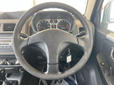 ステアリングも使用感が少なく、きれいな状態となっております♪
