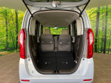 普段のお買い物や通勤、送迎等に十分な荷室スペースを確保しております。セカンドシートを倒すと、大きな荷物の積載も可能です♪