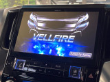 【BIG-X11インチナビ】人気の大画面BIG-Xナビを装備。専用設計で車内の雰囲気にマッチ!ナビ利用時のマップ表示は見やすく、テレビやDVDは臨場感がアップ!いつものドライブがグッと楽しくなります♪