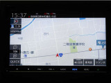 ナビゲーションを装備。タッチパネル式で使い易く、お出かけも楽々です♪