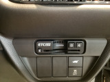 ビルトインタイプのETCで見た目もスッキリ。高速道路の利用にとても便利です。