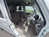 運転のしやすさ、静かで落ち着いた乗り心地のフロントシート。