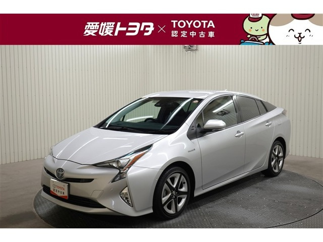 トヨタ プリウス 