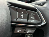 【レーダークルーズコントロール】前方の車両に合わせて加減速を自動制御するレーダークルーズコントロール。渋滞や高速道路での運転負担を軽減し、快適なドライブを提供します。