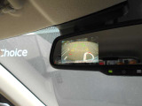車庫入れの時に大変便利なバックカメラが付いています。後の映像が画面で見れますので安心ですね。