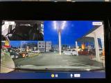 今や必須アイテムのドライブレコーダーは前方と車室内後方タイプ、もしもの時の記録として役立ちます!ナビ連動なのでナビ画面で映像確認や設定も可能です!