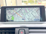 ●BMW純正ナビ:一体感のあるナビは、高級感ある車内を演出してくれます。Bluetooth再生などオーディオ機能も充実しておりますので、運転もより楽しめます♪