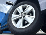 【純正17インチアルミホイール】外観にマッチした純正アルミホイールを装着しております。各種社外アルミホイールや、スタッドレスタイヤも取扱いしております。是非ご相談ください♪