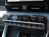 オートエアコンで車内はいつでも快適です♪