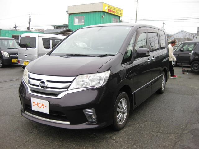 セレナ 2.0 ハイウェイスター 4WD 