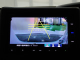 バックも安心のリアカメラ付いています。リアカメラがあると、いつでも安全にバックできますね。死角も減ります。3ビュー切り替え、ガイド線表示なので便利です。