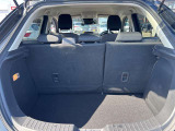 【トランクルーム】フラットで使いやすい設計のトランクルーム。荷物の出し入れがしやすく、整理もしやすい実用的なスペースです。