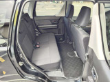 後部座席も広々!快適に過ごしていただけます!