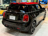 かわいいテールのデザインはほかの車にはない魅力があります。ひと目で&ldquo;MINI&rdquo;とわかるデザインです。