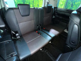3列目シートはもちろん状態良好☆大人でもゆったりと座って頂けますので、大人数でのお出かけもラクラクです♪ご家族で、気の知れた仲間で、ドライブに行くのが楽しみですね♪