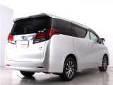 当店では、厳選された車両のみ展示しております。アルファード・ヴェルファイアに特化した専門店ならではの豊富な在庫の中から、お気に入りの一台をお探しください!