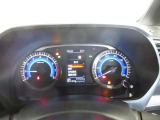 スピードメーターです。とても見やすいですね!