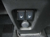シートヒーターが装備されてます。