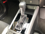 【シフトレバー】どなたでも、操作しやすいように設計されています!