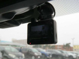 今や必需品のドラレコ付きです!