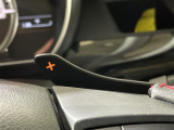 【パドルシフト(AT車)】MT車と同じように好きなギアで走ることができます!ステアリングから手を離さずに指先だけでシフト操作ができ、よりスポーティな走りをお楽しみいただけます。