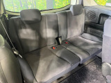 3列目シートはもちろん状態良好☆大人でもゆったりと座って頂けますので、大人数でのお出かけもラクラクです♪ご家族で、気の知れた仲間で、ドライブに行くのが楽しみですね♪