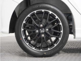 ◆純正アルミホイール装着車です!これで足元まわりもおしゃれにきまります!