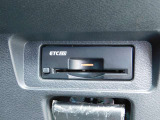 ビルトインETC2・0 インストルメントパネルのデザインにフィットするETCです。