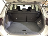 【トランク】積み込みやすくて、たっぷり積める荷室です。シートアレンジできるものは、乗車人数と荷物の量や大きさによってシートを動かすことができるので、より快適なドライブが可能です!