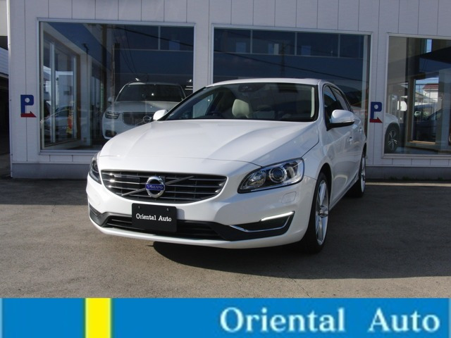ボルボ V60 
