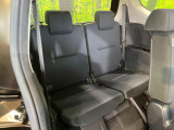 3列目シートはもちろん状態良好☆大人でもゆったりと座って頂けますので、大人数でのお出かけもラクラクです♪ご家族で、気の知れた仲間で、ドライブに行くのが楽しみですね♪