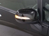 サイドターンランプ付きドアミラーです。