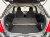 後席を格納すると、これだけの広さが!シーンに合わせたシートアレンジで、大きな荷物も積むことが出来ます♪