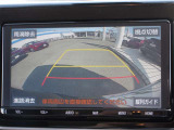 バックガイドモニターで、後方を確認しながら安心して駐車することができます。運転初心者も熟練者も必須の機能ですよ!