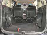 3列目シートを格納すればラゲッジスペースを更に広く使えます。