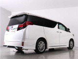 当店では、厳選された車両のみ展示しております。アルファード・ヴェルファイアに特化した専門店ならではの豊富な在庫の中から、お気に入りの一台をお探しください!