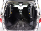 ミニバン最大級のスペース!ご家族、お友達とのキャンプやバーベキューほか、お仕事でも十分な容量が有ります!