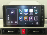9インチスマホ連携ディスプレイオーディオです。バックカメラも付いて車庫入れ・駐車も安心です。Bluetooth対応機器を登録して音楽を楽しんだりハンズフリー通話が出来て便利です。