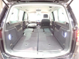 バックドアの開口部が広く、荷物の積み下ろしもしやすく、リヤシートを倒せば長さのあるお荷物も楽々!!